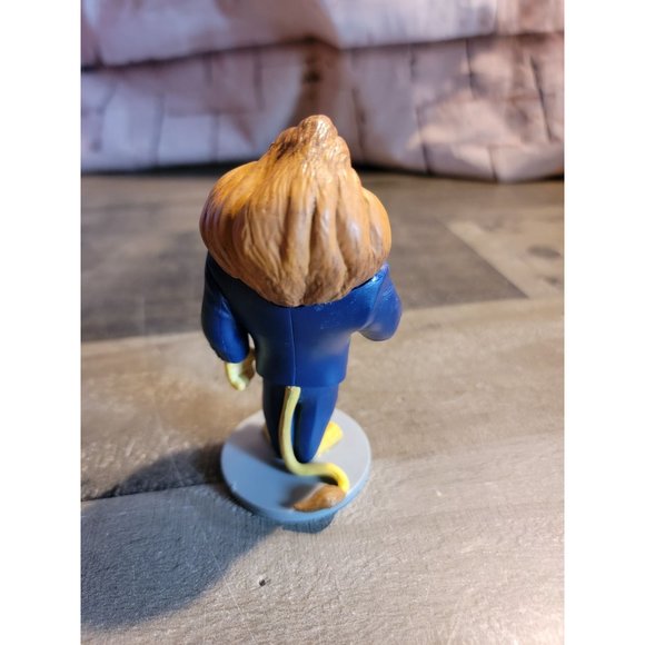 Zootopia mayor lion heart Disney toy figure - Picture 4 of 6